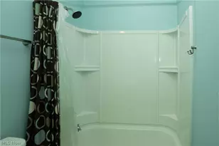 6525 Pine Bluff Ave NE, Canton, OH 44721 - Photo 29