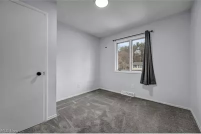 692 Zeletta Drive, Akron, OH 44319 - Photo 19