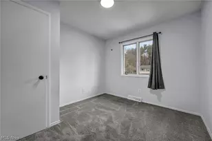 692 Zeletta Dr, Akron, OH 44319 - Photo 19