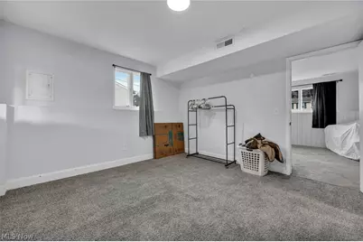 692 Zeletta Drive, Akron, OH 44319 - Photo 35