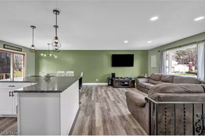 692 Zeletta Drive, Akron, OH 44319 - Photo 17