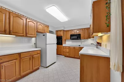 1143 Gary Boulevard, Brunswick, OH 44212 - Photo 5