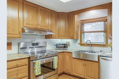 3685 Baumberger Road, Stow, OH 44224 - Photo 9