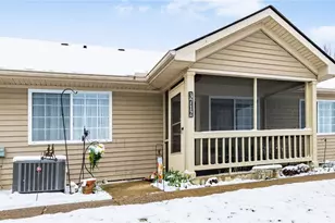 3712 Colony Hill Dr, Zanesville, OH 43701 - Photo 3