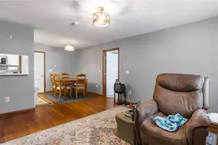 3712 Colony Hill Dr, Zanesville, OH 43701 - Photo 7