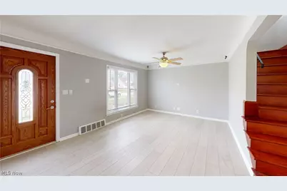 30008 Mildred Drive, Willowick, OH 44095 - Photo 5