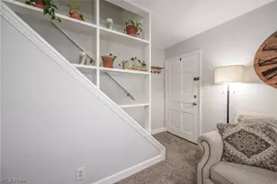 1266 Curtis Ave, Cuyahoga Falls, OH 44221 - Photo 7