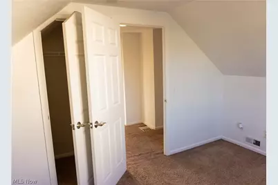 15401 Walvern Boulevard Boulevard, Maple Heights, OH 44137 - Photo 25