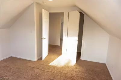 15401 Walvern Boulevard Boulevard, Maple Heights, OH 44137 - Photo 29