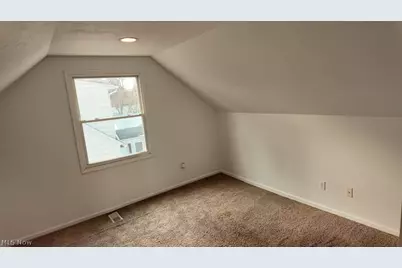 15401 Walvern Boulevard Boulevard, Maple Heights, OH 44137 - Photo 19