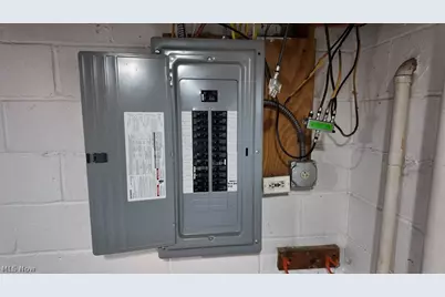 15401 Walvern Boulevard Boulevard, Maple Heights, OH 44137 - Photo 23