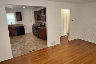 15401 Walvern Blvd Blvd, Maple Heights, OH 44137 - Photo 17