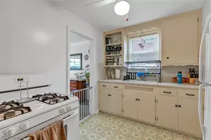 4221 Oak Park, Loveland, OH 44109 - Photo 3