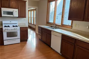 365 S Prospect St, Medina, OH 44256 - Photo 3