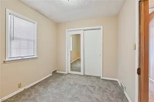 3932 S Main St, Akron, OH 44319 - Photo 15
