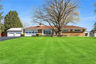 335 Walker Dr, Zanesville, OH 43701 - Photo 1