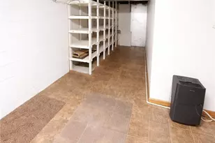 335 Walker Dr, Zanesville, OH 43701 - Photo 29