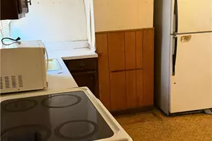 19870 Pasnow Ave, Euclid, OH 44119 - Photo 7