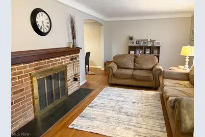 298 E 270 Street, Euclid, OH 44132 - Photo 7