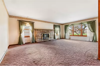 516 E Main Street, Gnadenhutten, OH 44629 - Photo 7