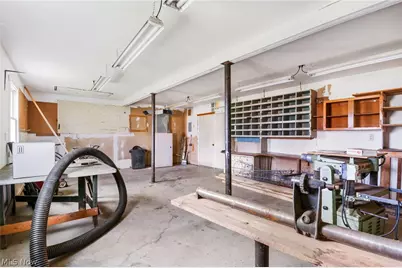 516 E Main Street, Gnadenhutten, OH 44629 - Photo 33