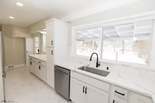 4059 Colony Rd, South Euclid, OH 44121 - Photo 13