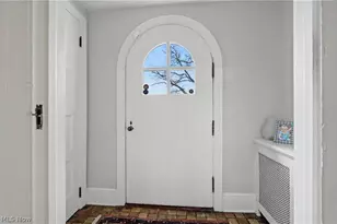 131 N Wheaton Rd, Akron, OH 44313 - Photo 11