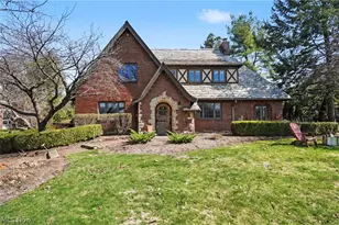 131 N Wheaton Rd, Akron, OH 44313 - Photo 1