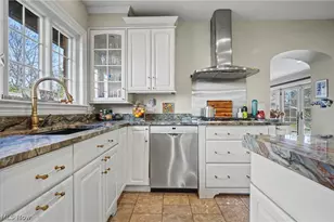 131 N Wheaton Rd, Akron, OH 44313 - Photo 25