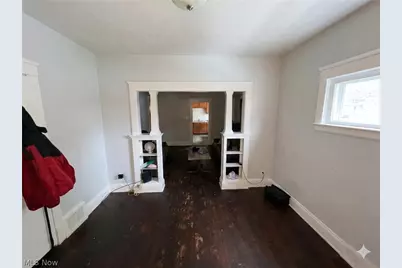 10112 Aetna Road, Loveland, OH 44105 - Photo 9