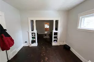 10112 Aetna Rd, Loveland, OH 44105 - Photo 9