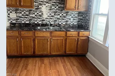 10112 Aetna Road, Loveland, OH 44105 - Photo 11