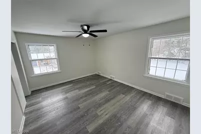 22350 S Woodland Road, Huber Heights, OH 44122 - Photo 21