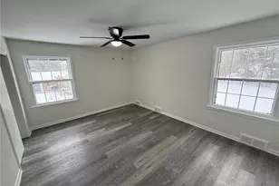 22350 S Woodland Rd, Huber Heights, OH 44122 - Photo 21