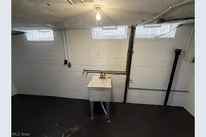 22350 S Woodland Road, Huber Heights, OH 44122 - Photo 29