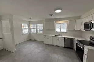 22350 S Woodland Rd, Huber Heights, OH 44122 - Photo 3