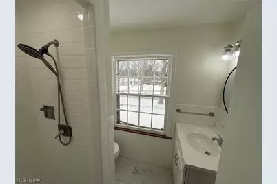 22350 S Woodland Road, Huber Heights, OH 44122 - Photo 15