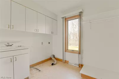 13015 Pearl Road, Chardon, OH 44024 - Photo 17