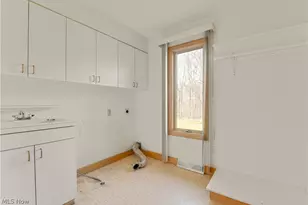 13015 Pearl Rd, Chardon, OH 44024 - Photo 17