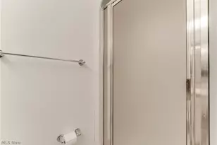 13015 Pearl Rd, Chardon, OH 44024 - Photo 19