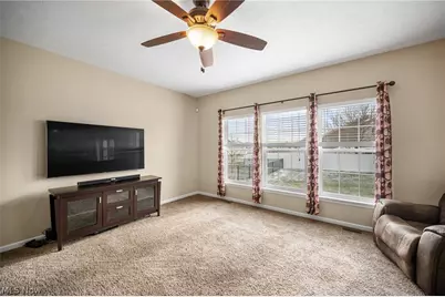 6935 Meadow Lakes Boulevard, North Ridgeville, OH 44039 - Photo 5