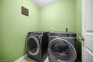 6935 Meadow Lakes Blvd, North Ridgeville, OH 44039 - Photo 33