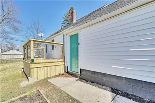 883 Bonnie Brae Ave NE, Warren, OH 44483 - Photo 29