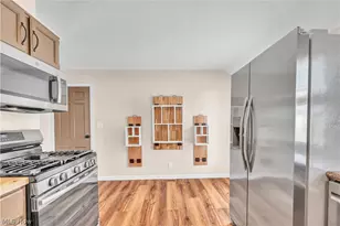 883 Bonnie Brae Ave NE, Warren, OH 44483 - Photo 3