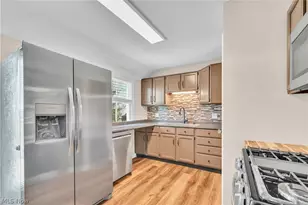 883 Bonnie Brae Ave NE, Warren, OH 44483 - Photo 5