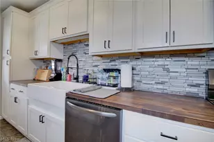 12123 National Dr, Grafton, OH 44044 - Photo 9