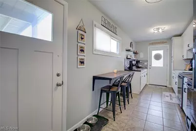 12123 National Drive, Grafton, OH 44044 - Photo 7