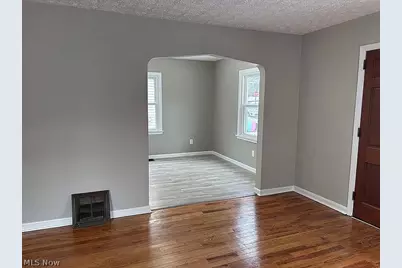1570 Oakwood Avenue, Akron, OH 44301 - Photo 3