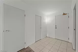 12520 Edgewater Dr, Oakwood, OH 44107 - Photo 9