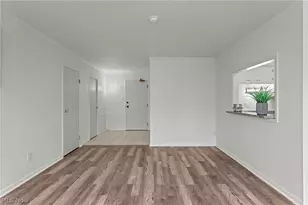 12520 Edgewater Dr, Oakwood, OH 44107 - Photo 7